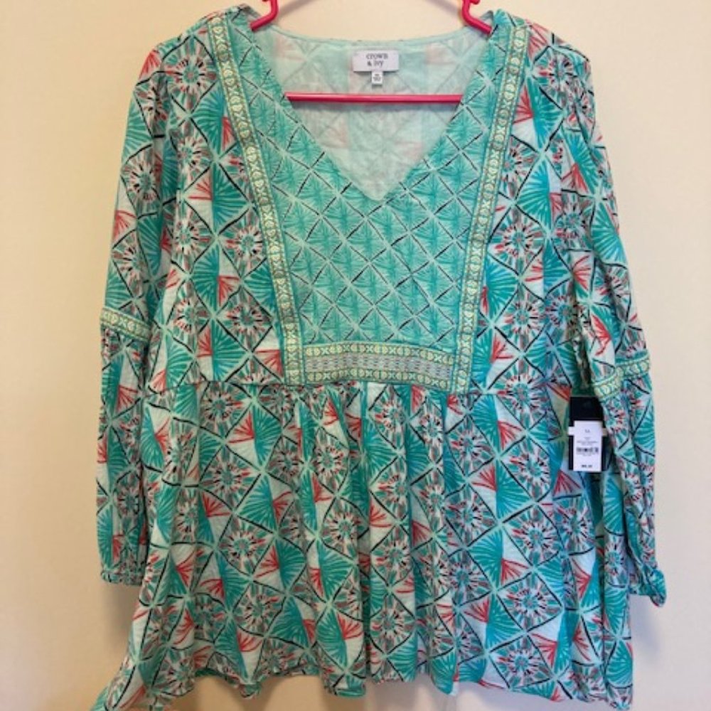 Anthropologie Crown and Ivy teal and pink v-neck top with empire waist